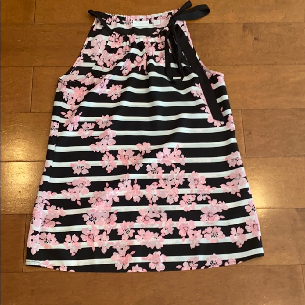 Sleeveless top